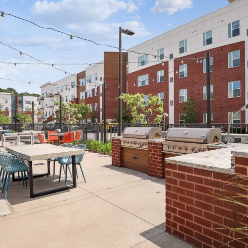 Outdoor seating, grills 